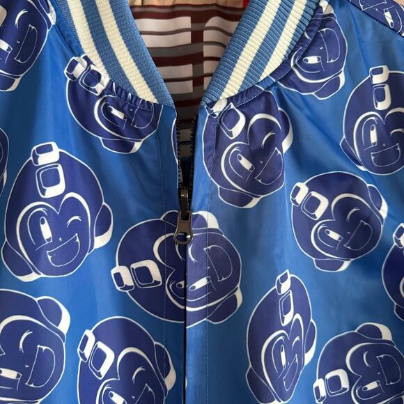 Megaman Capcom Reversible Bomber Lightweight Jacket Size Small - Picture 4 of 12